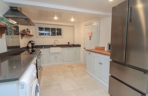 Lyme Regis Cottage | GULL COTTAGE, family friendly, luxury holiday cottage in Lyme Regis