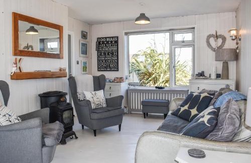 Dungeness House | Gull House
