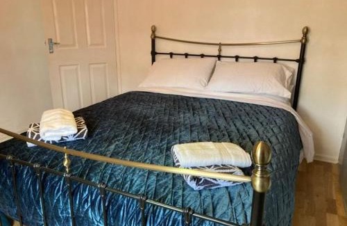 Frinton-on-Sea House | Gulliver's Cottage in Frinton-On-Sea