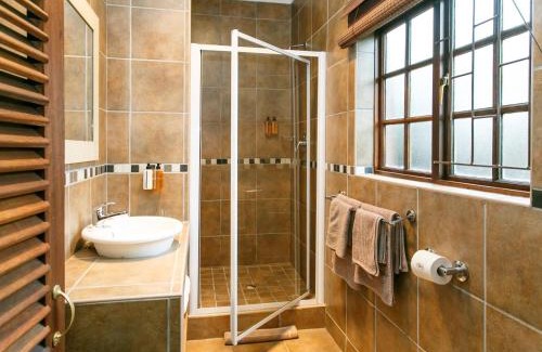Oudtshoorn House | Gumtree Guest House