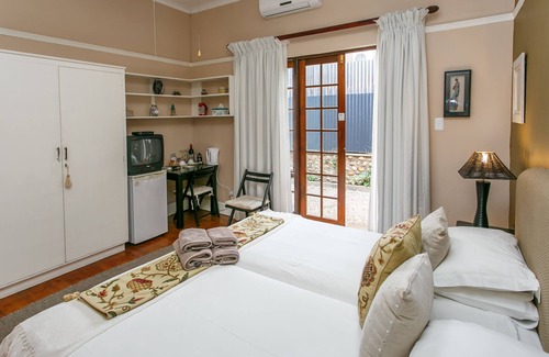 Oudtshoorn House | Gumtree Guest House