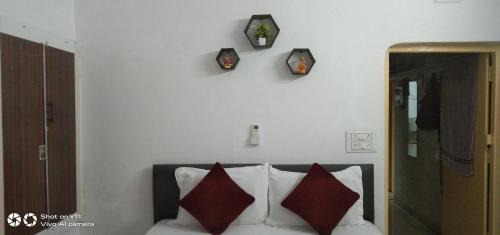 Dwarka Bed & Breakfast | Gurukrupa Bunglow