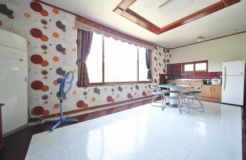Naesan-ri Hotel | Gurye Purunsol
