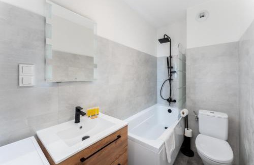 Wzgorza Krzeslawickie Apartment | Gusta Cosy Apartment by BookingHost