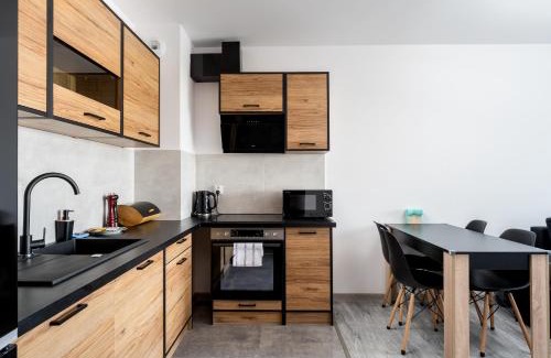 Wzgorza Krzeslawickie Apartment | Gusta Cosy Apartment by BookingHost