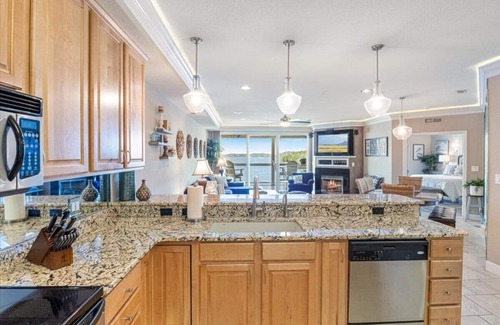 Osage Beach Condo | GWEN'S GETAWAY!, TOP FLOOR! 10 Mile View, Kid Friendly!