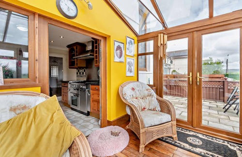 Keeston House | Gwersyll y Tiger - Four Bedroom House, Sleeps 7