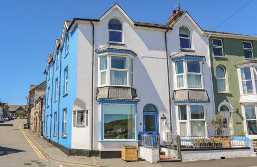 Criccieth House | Gwynle - Criccieth