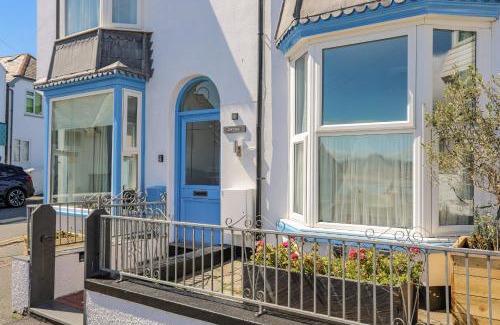 Criccieth House | Gwynle - Criccieth