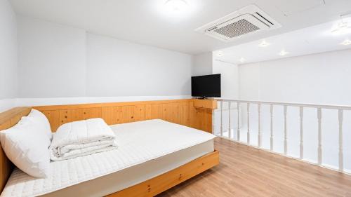 Gyeongju House | Gyeongju jullietapoolvilla&kidspension