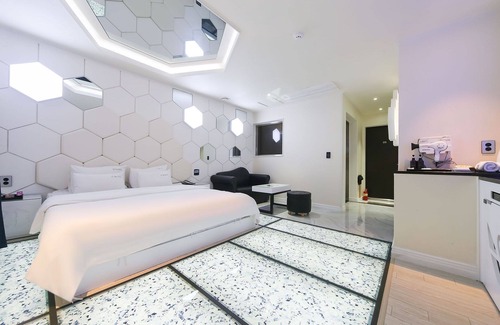 Gyeongju Hotel | Gyeongju K Myeongpum Hotel