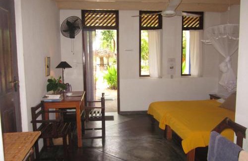 Pottuvil Division 2 Hotel | Gypcey Beach and Surf Resort