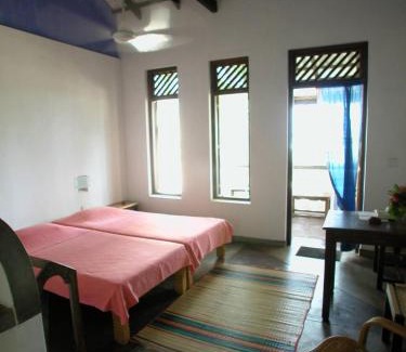 Pottuvil Division 2 Hotel | Gypcey Beach and Surf Resort