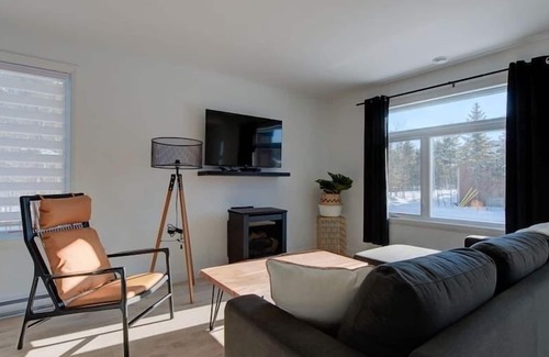 Pont-Rouge House | Hôtel à la maison - La Halte