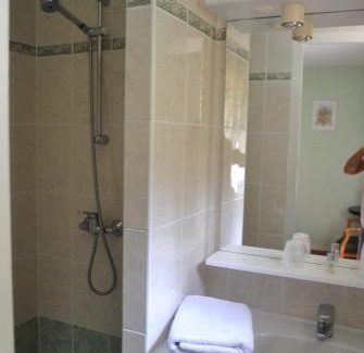 Monplaisant Hotel | Hôtel Auberge de La Nauze