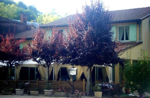 Monplaisant Hotel | Hôtel Auberge de La Nauze
