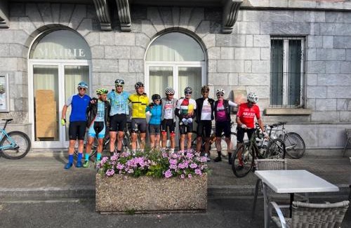 Argeles Gazost Hotel | Hôtel Café les Fleurs