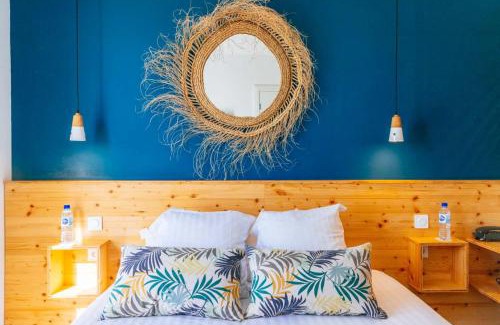 Le Grau-Du-Roi Hotel | Hôtel Café Miramar
