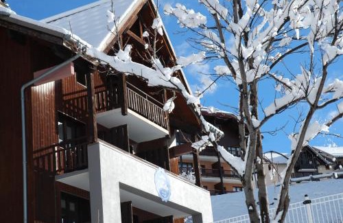 Valmeinier Hotel | Hôtel Club "Les Carrettes"
