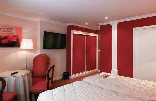 Bagneres-de-Luchon Hotel | Hôtel d'Etigny