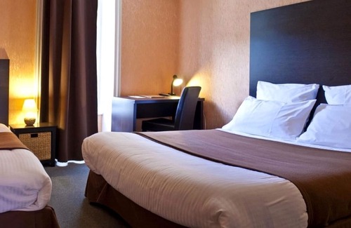 Pontgibaud Hotel | Hôtel de la Poste