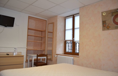 Luxeuil-les-Bains Hotel | Hôtel du Lion Vert