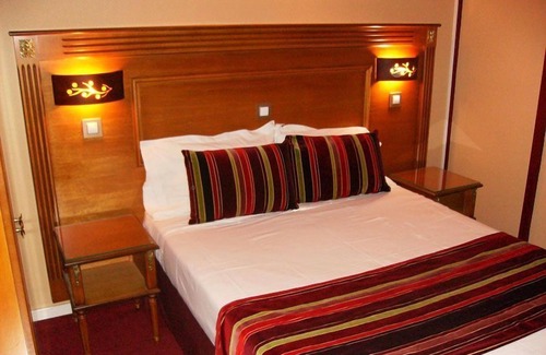Mantes-la-Jolie Hotel | Hôtel du Val de Seine