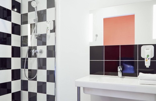 Noailles Hotel | Hôtel Ibis Styles Marseille Vieux Port
