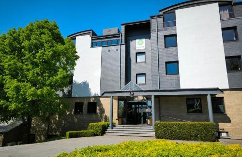 Libramont-Chevigny Hotel | Hôtel L'Amandier
