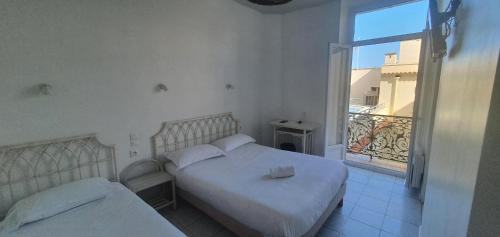 Le Lavandou Hotel | Hôtel L'Oustaou