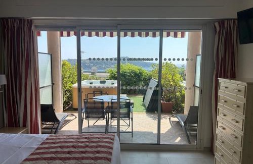 Villefranche-sur-Mer Hotel | Hôtel La Flore