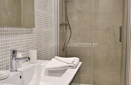 Le Lavandou Hotel | Hôtel La Petite Bohème