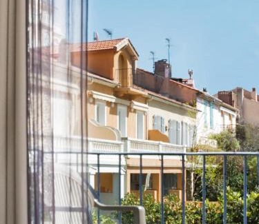 Sainte-Maxime City Centre Hotel | Hôtel le Chardon Bleu