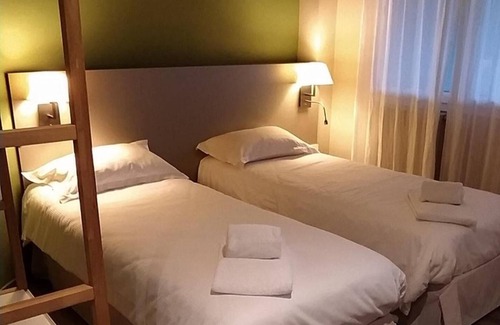 Saint-Berthevin Hotel | Hôtel Le Corbusson