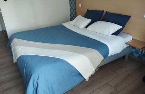 Onet-le-Chateau Hotel | Hôtel Le Laury's