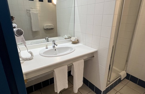 Onet-le-Chateau Hotel | Hôtel Le Laury's