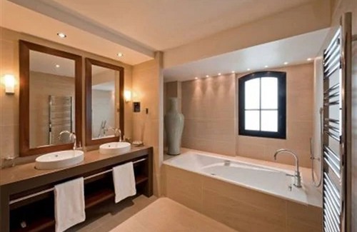 Courtoisville-Sillon-Moka Hotel | Hôtel Le Nouveau Monde