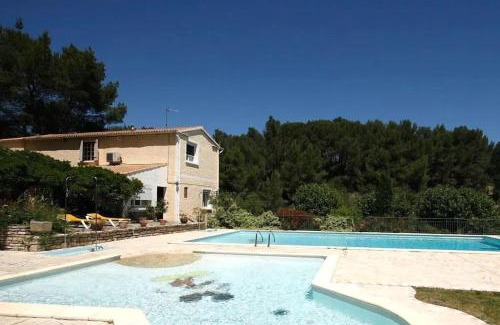 Beaucaire Hotel | Hôtel Le Robinson