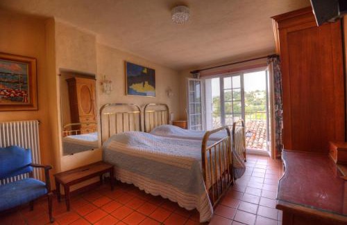Biot Hotel | Hôtel Les Arcades