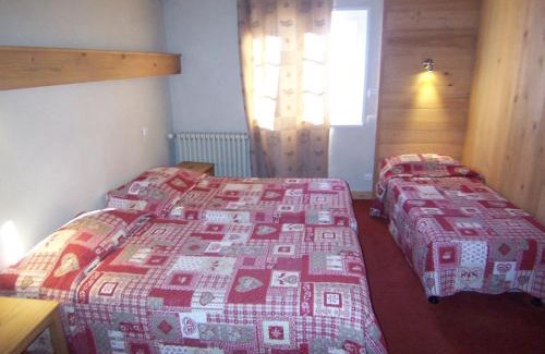 Praz-sur-Arly Hotel | Hôtel Les Bernards