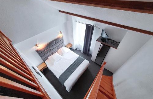 Salles-Curan Hotel | Hôtel Les Tilleuls de Pareloup à Salles-Curan