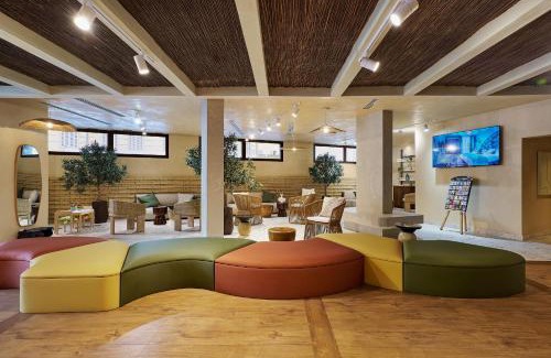 Les Grands Carmes Hotel | Hôtel Ligo by HappyCulture