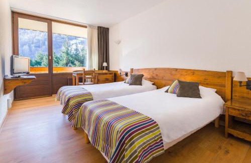 Saint-Chaffrey Hotel | Hôtel Plein Sud et piscine *