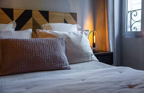 Maussane Hotel | Hôtel Restaurant L'Oustaloun