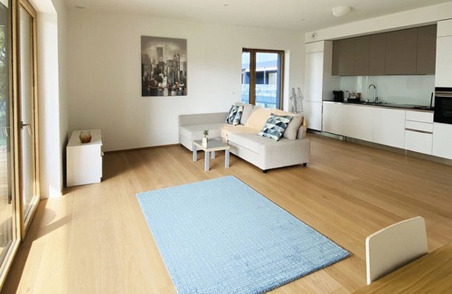 Saint-Aubin-Sauges Hotel | Hôtel Restaurant Port-Conty