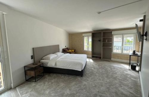 Cavignac Hotel | Hôtel Restaurant La Paillote