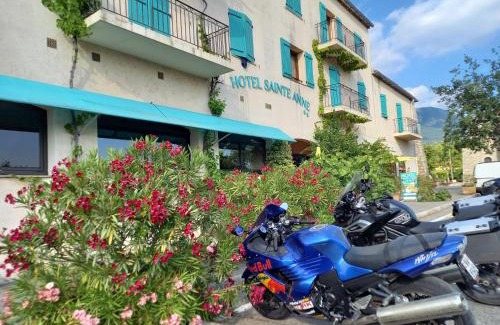Les Salles-sur-Verdon Hotel | Hôtel Sainte Anne