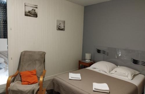 Saint-Paul-les-Dax Apartment | Hôtel Studios Les Acacias