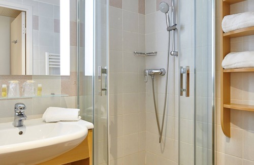 Saint-Jean-Cap-Ferrat Hotel | Hôtel Vacances Bleues Delcloy