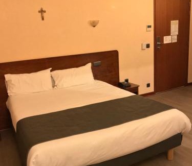 Lourdes Hotel | Hôtel Vesuvio